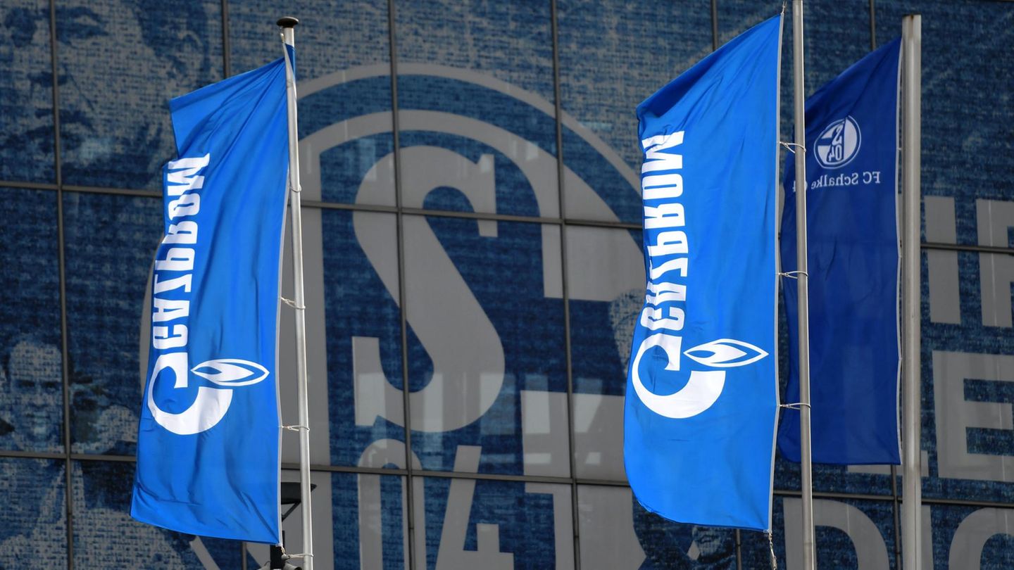 Krieg in der Ukraine: FC Schalke 04 beendet Zusammenarbeit mit russischem Sponsor Gazprom