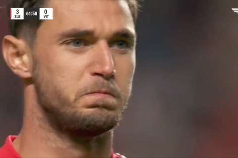 Roman Yaremchuk: Beim Spiel von Benfica Lissabon war der ukrainische Spieler zu Tränen gerührt.