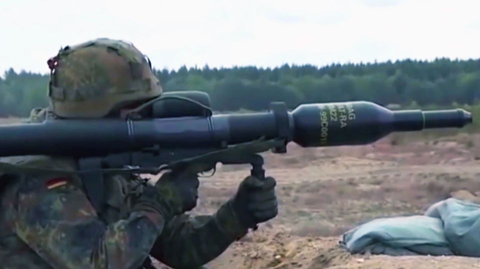 Panzerfäuste, Raketen, Fahrzeuge: Diese Waffen liefert Deutschland der Ukraine