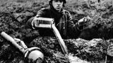 Zu Anfang des Krieges konnten sich Infanteristen nicht gegen Panzer wehren.