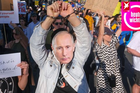 Auch in Santa Monica in Kalifornien gingen die Menschen auf die Straße, um gegen die russische Aggression zu demonstrieren