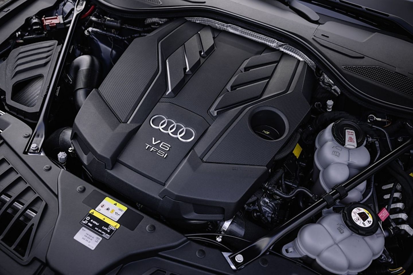 Audi A8 60 TFSI-e quattro