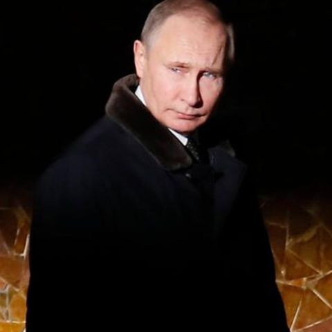 Putin vor einer schwarzen Wand