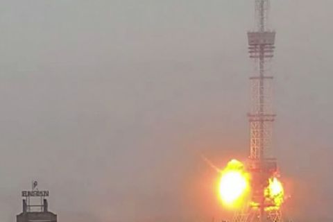 Ukraine-Krieg: Videos zeigen Angriff auf Kiewer Fernsehturm – getötete Zivilisten auch in Charkiw