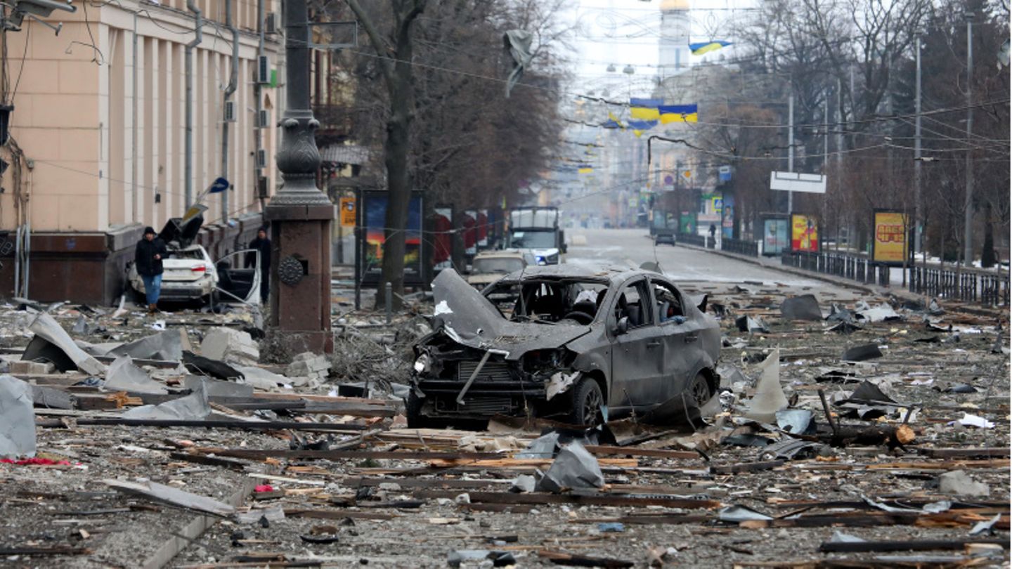 Ukraine-Krieg: Angriff Friedensplatz Charkiw