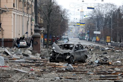 Ukraine-Krieg: Angriff Friedensplatz Charkiw