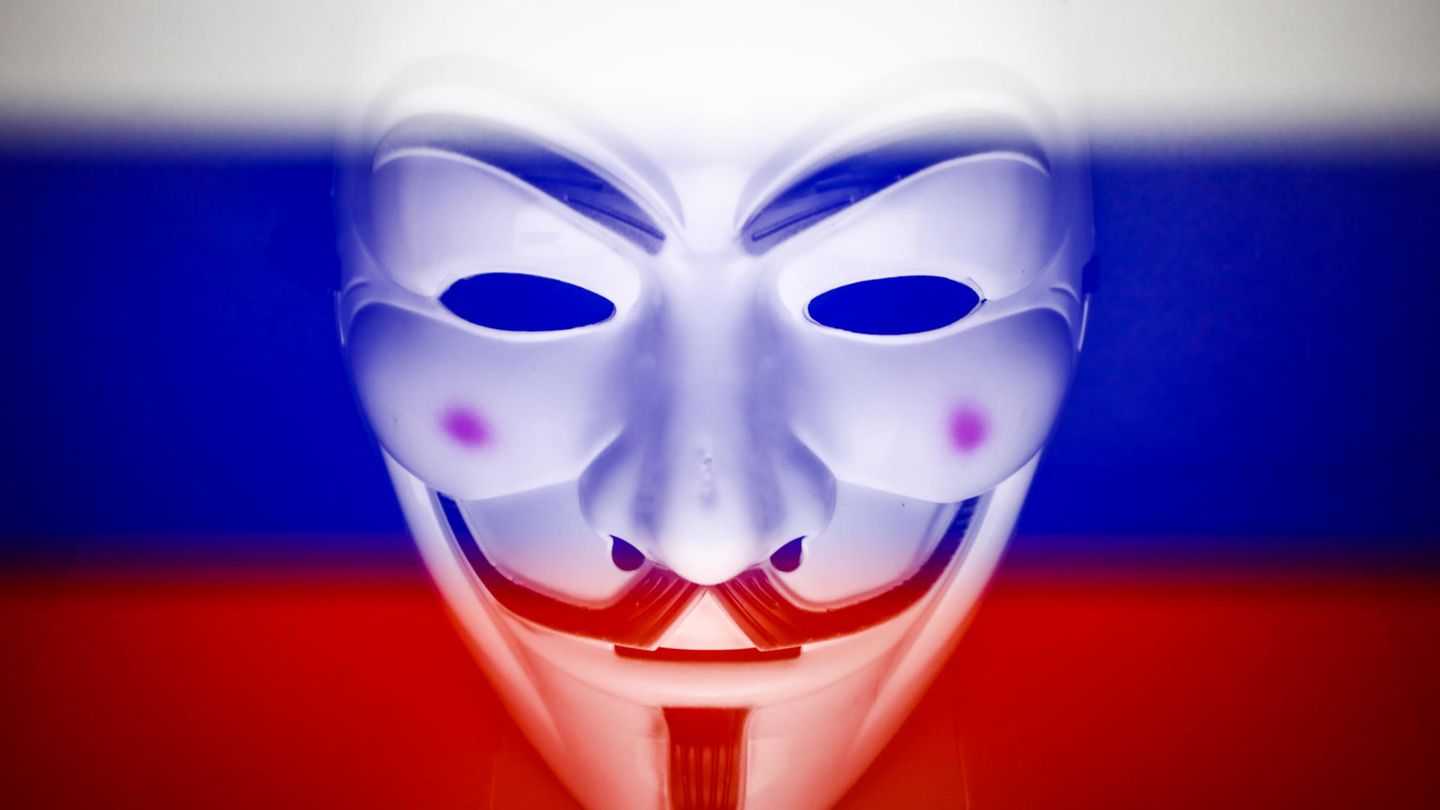 Anonymous hackt Russland