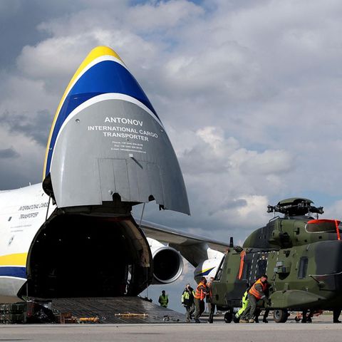 An-124 und NH90