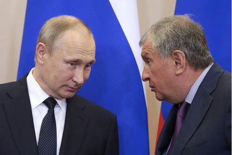 Rosneft-Chef Igor Setschin (rechts) mit seinem Freund und Präsidenten Wladimir Putin