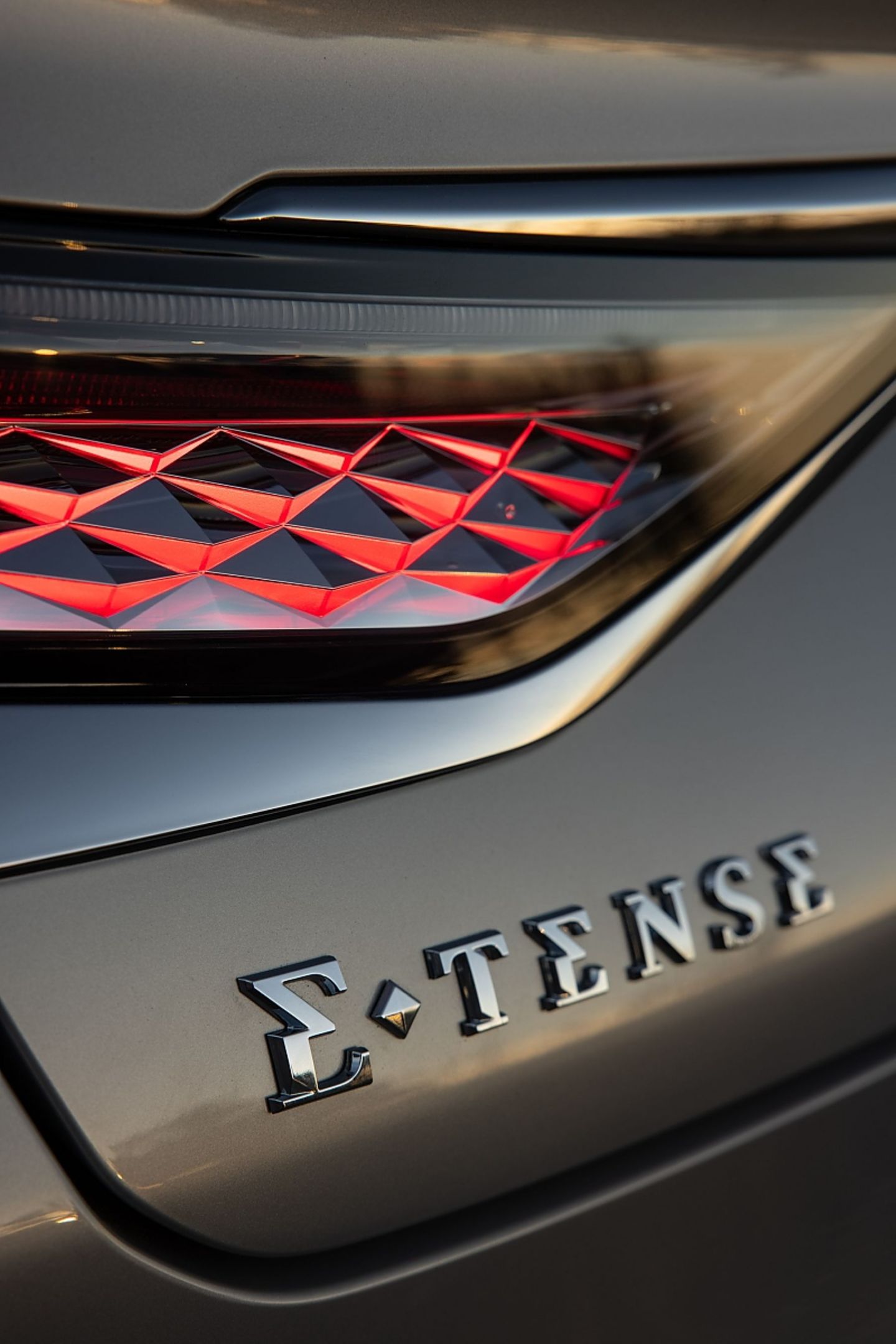 DS 9 E-Tense 250