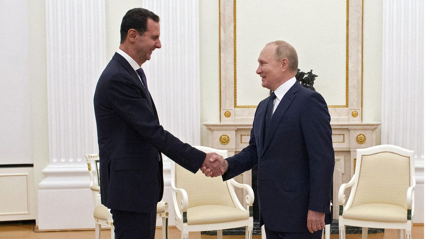 Syrien Wladimir Putin trifft Syriens Präsidenten Bashar al-Assad