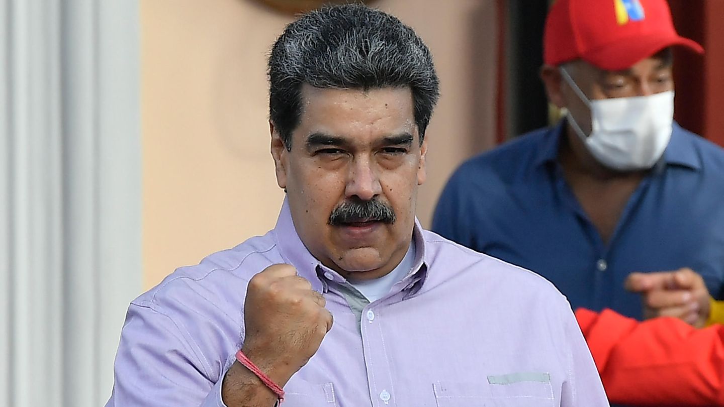 Venezuela Nicolas Maduro, Präsident von Venezuela, spricht während einer Veranstaltung zum Jahrestag des Putsches