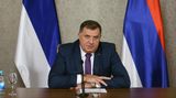 Milorad Dodik, Mitglied des dreiköpfigen Staatspräsidiums, spricht bei einer Pressekonferenz