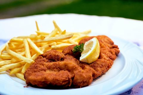 Schnitzel, ein Klassiker der österreichischen und deutschen Küche