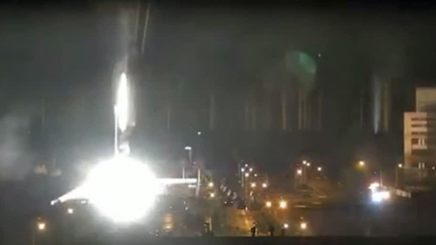 Ukraine war: Building at Europe’s largest nuclear power plant in flames