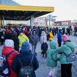 Neben Ikea (hier Khimki) stoppen zahlreiche weitere westliche Unternehmen - von Apple bis VW - ihre Geschäfte in Russland. Läden werden geschlossen, Produktionen angehalten und Investitionen gestoppt.