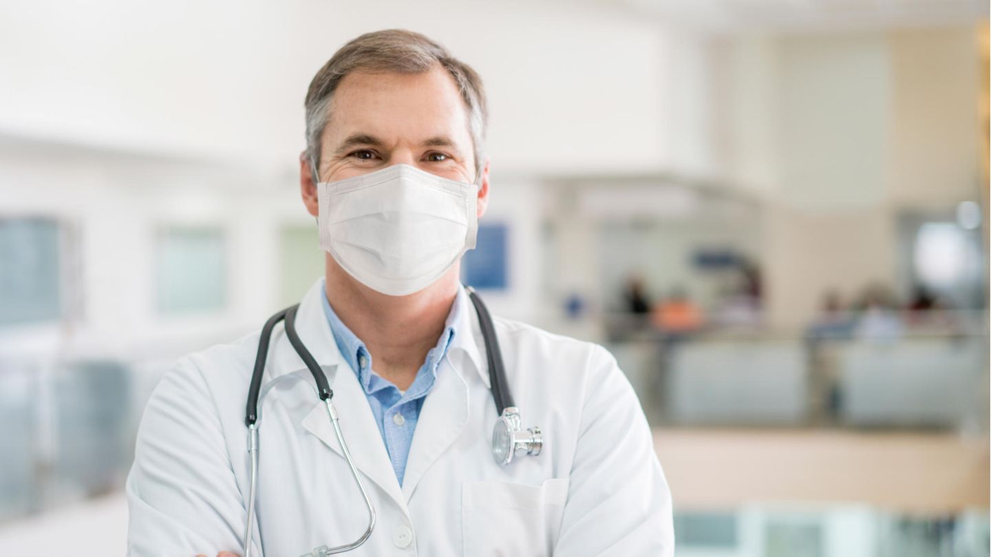 Ein Arzt der Angiologie