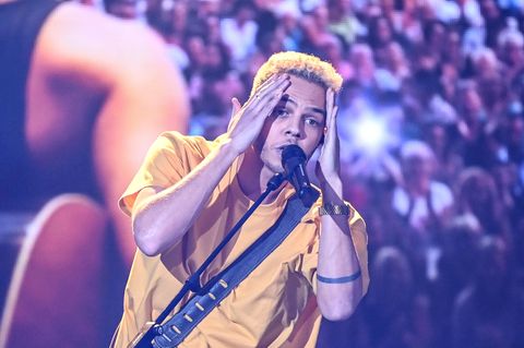 Malik Harris steht bei der Show "Germany 12 Points – der deutsche ESC-Vorentscheid" auf der Bühne