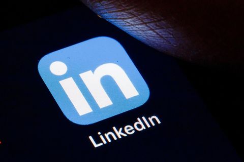 Eine LinkedIn-App auf einem iPhone-Bildschirm