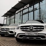 BMW und Mercedes-Benz haben wie VW den Export nach Russland und die Produktion vor Ort beendet. Der weltweit größte Lastwagenbauer Daimler Truck hat seine Kooperation mit dem russischen Lkw-Hersteller Kamaz eingestellt. Toyota hat sein Werk in Sankt Petersburg geschlossen. Weitere europäische, asiatische und amerikanische Autobauer stoppen die Produktion in dem Land und stellen den Export nach Russland ein. Gleiches gilt für die deutschen Zulieferer Continental und ZF Friedrichshafen. 