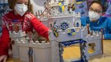 Playmobil liefert keine Spielzeug-Figuren mehr nach Russland. Das fränkische Unternehmen Horst Brandstätter, zu dem die Marke Playmobil gehört, hatte für diese Jahr eigentlich einen Umsatz von zehn Millionen Euro in Russland geplant.