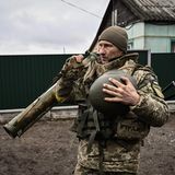 Gesichter Krieg - Soldat mit Panzer-Rakete