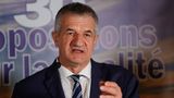 Jean Lassalle ist 66 Jahre alt und in der Politik, seit er 21 ist. Im März 2021 hat er seine Kandidatur für "Résistons" – zu Deutsch etwa: "Leisten wir Widerstand!" – erklärt. Die Partei hat er 2016 selbst gegründet und ist schon 2017 zur Präsidentschaftswahl angetreten. Damals holte er 1,21 Prozent der Stimmen.