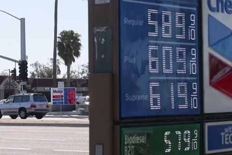 Video: USA: Preisschock an der Tankstelle