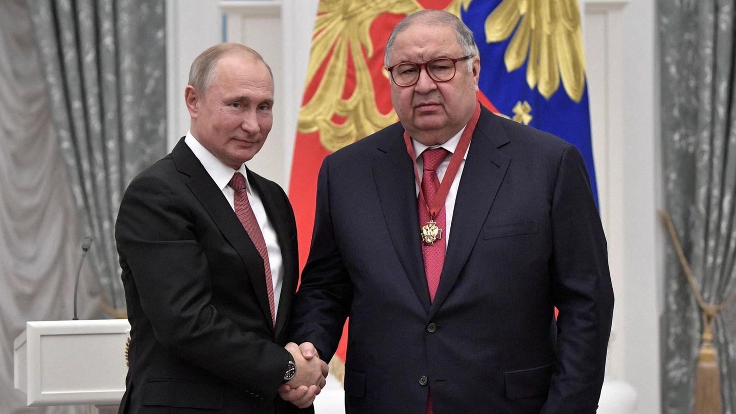 Alischer Usmanow mit Wladimir Putin