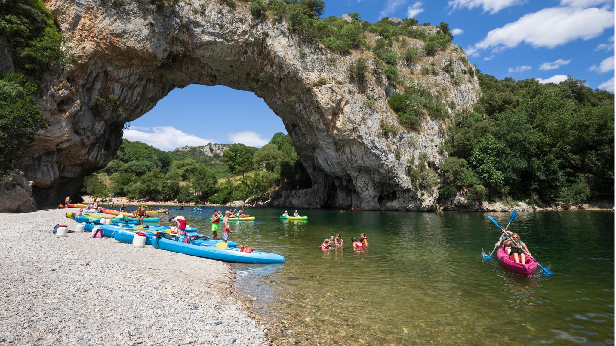Reise nach Aiguèze, Frankreich
