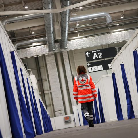 Messehallen Hamburg Ukraine Flüchtlinge