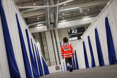 Messehallen Hamburg Ukraine Flüchtlinge