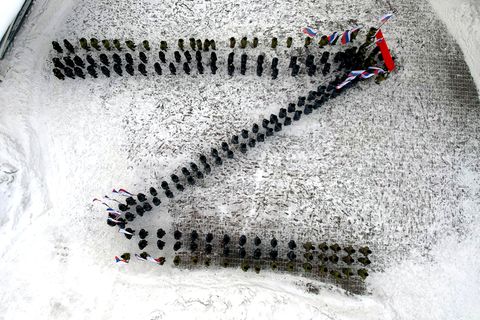 Ein angeblicher Flashmob formt den Buchstaben Z, das vom Kreml zum Symbol des Kriegs in der Ukraine stilisiert wird