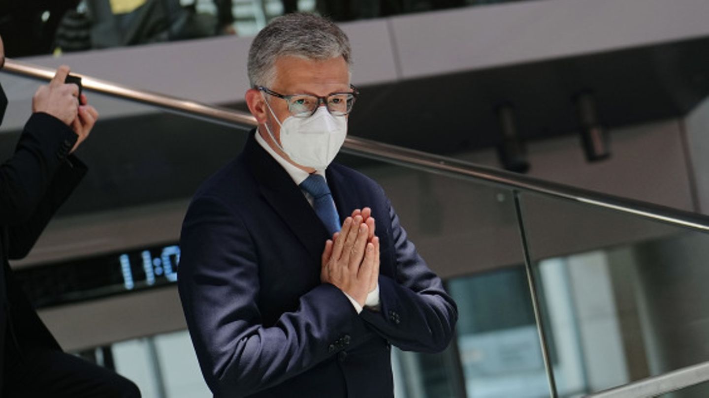 Ukraine war: Ukrainian ambassador calls for more weapons from Germany – foreign ministers’ meeting has begun