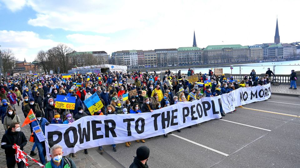 Russia Ukraine Demonstration against the Ukraine war in Hamburg