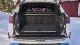 Der Kofferraum des BMW iX5 Hydrogen hat das gleiche Fassungsvermögen wie der des BMW X5 xDrive45e
