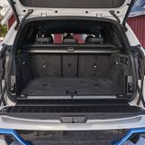 Der Kofferraum des BMW iX5 Hydrogen hat das gleiche Fassungsvermögen wie der des BMW X5 xDrive45e