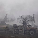 Angegriffene Luftabwehrbasis in Mariupol