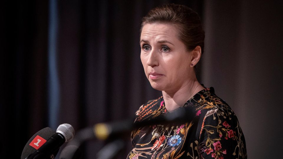 Ministerpräsidentin Mette Frederiksen entschuldigte sich am Mittwoch persönlich bei den sechs Grönländern.