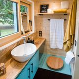 Kleines Haus * Großes Abenteuer - verspricht das Schild.