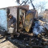 zerstörtes Gebäude in Donezk nach einem Bombenangriff