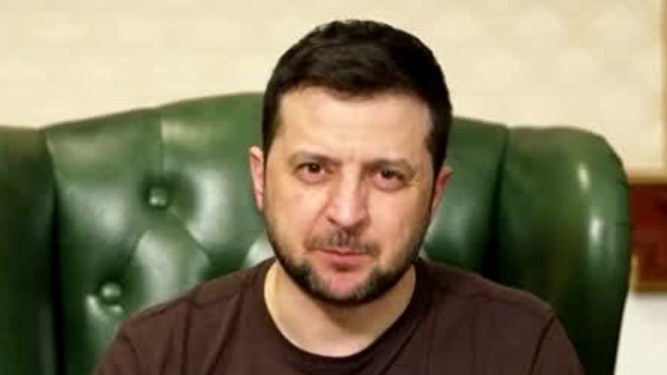 Ukraine-Krieg: Selenskyj will mit Putin direkt verhandeln – und äußert sich zu getötetem US-Journalisten Ukraine-Krieg: Selenskyj will mit Putin direkt verhandeln – und äußert sich zu getötetem US-Journalisten