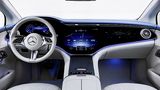 Beim Mercedes EQE wird es auf der Beifahrerseite einen TV-Bildschirm geben