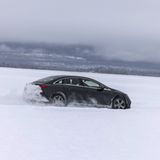 Im Mercedes EQE ist dank des Radstands genug Platz im Fond