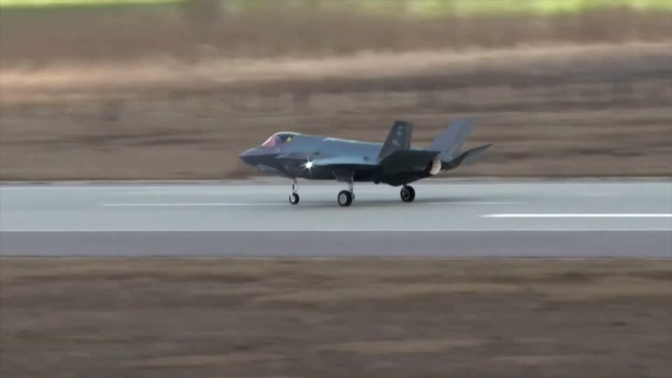 Video: Deutschland will F-35-Tarnkappenflugzeuge kaufen Video: Deutschland will F-35-Tarnkappenflugzeuge kaufen