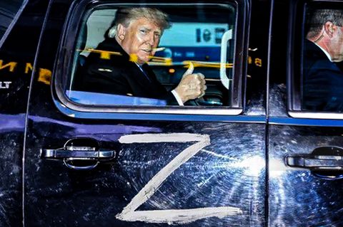 Ukraine: Trump sitzt in Limousine, die wie ein russischer Panzer mit einem "Z" markiert ist – Ist das Foto echt?
