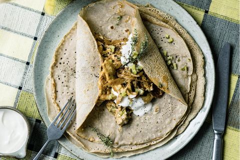 Rezept für Zwiebelhuhn in Pfannkuchen