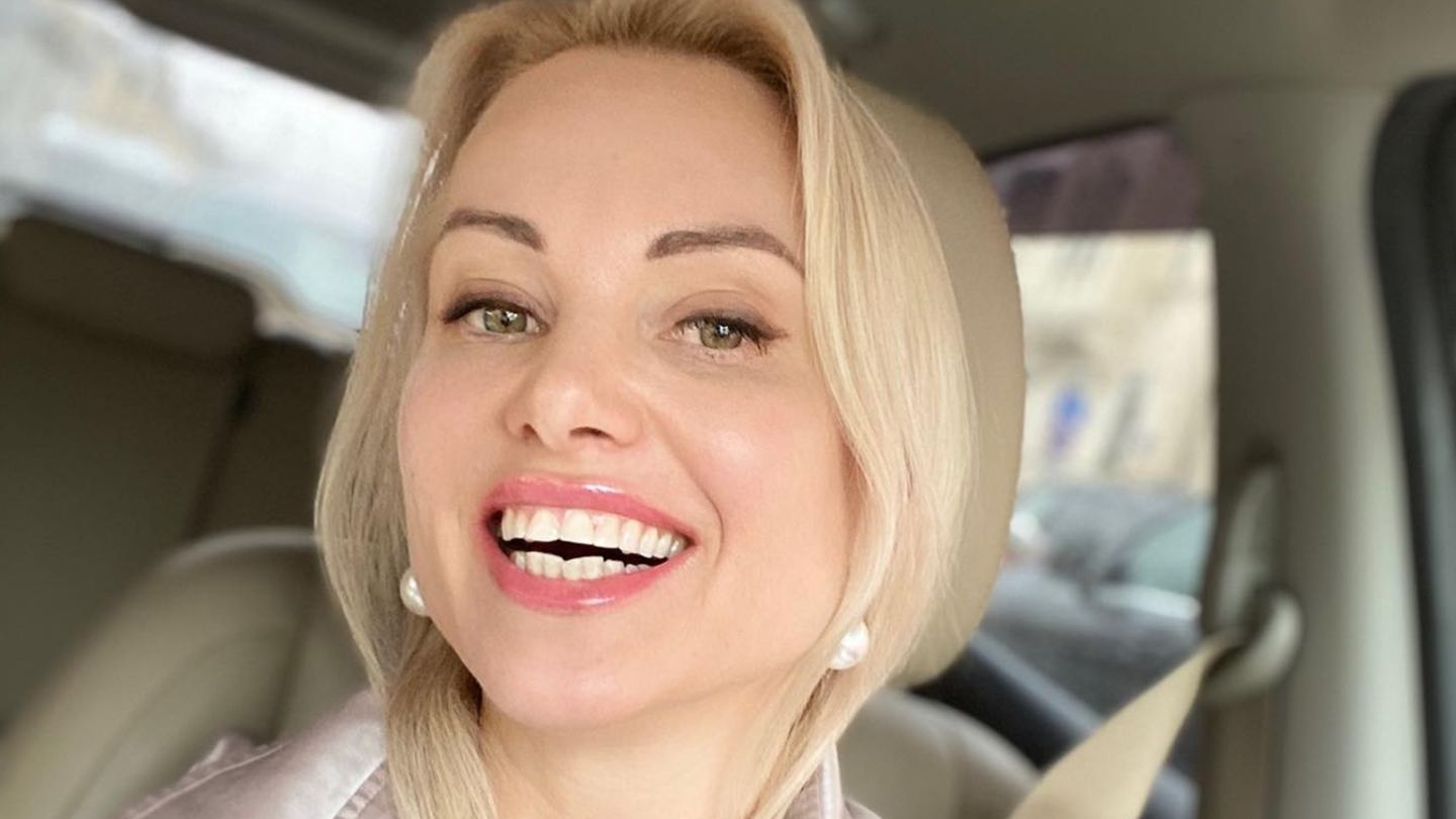 Marina Owsjannikowa wird für ihren mutigen Protest gefeiert. In Russland könnten ihr nun bis zu 15 Jahre Haft drohen. 