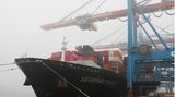 Blick auf das Containterschiff "Seaspan"