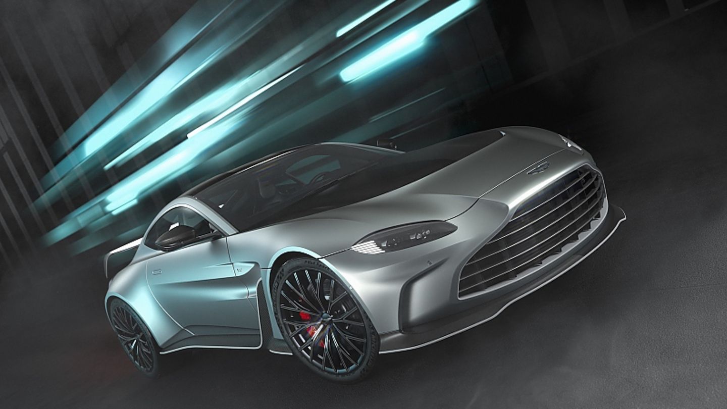 Aston Martin V12 Vantage: last of its kind